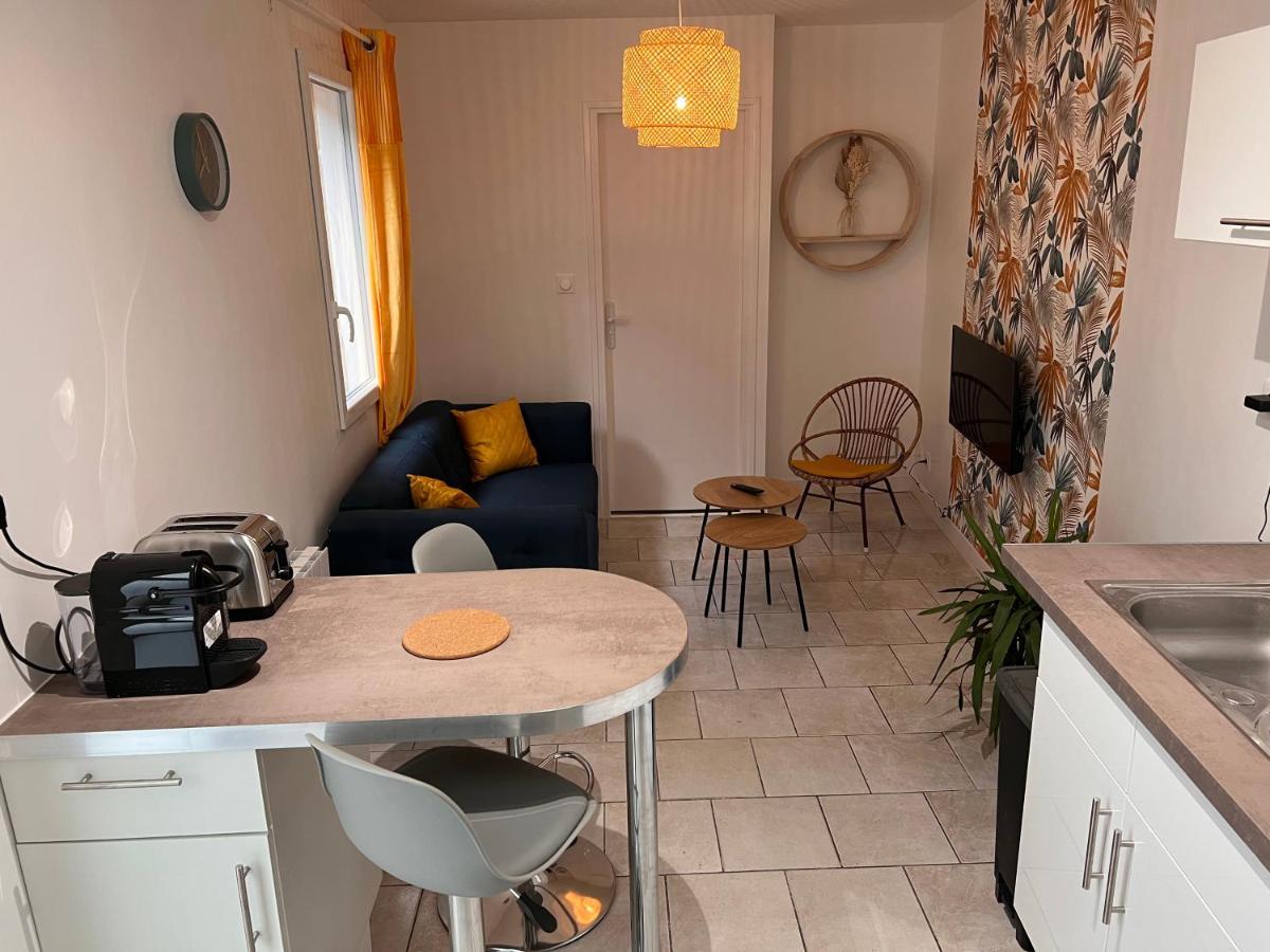 Apartment Yellowhouse - Teleworking- Wifi - Cosyhousebyjanna *